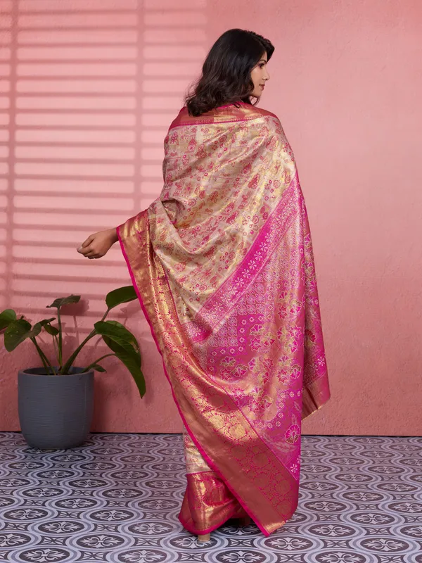 Cream_Rani_Pink_Kanchipuram_Silk_Saree_With_Rich_Zari_Border_Default_Title