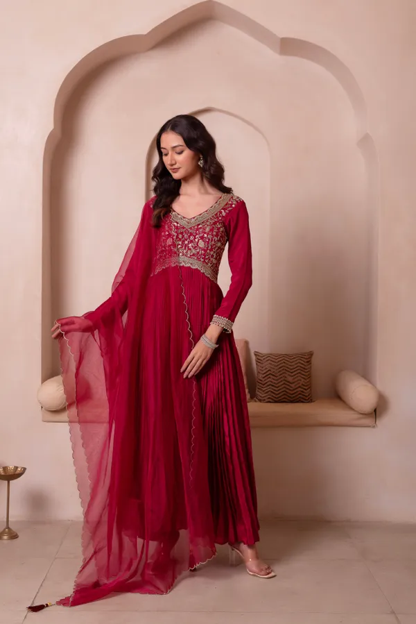 Magenta_Chinon_Designer_Anarkali_Suit_With_Gold_Embroidered_Border