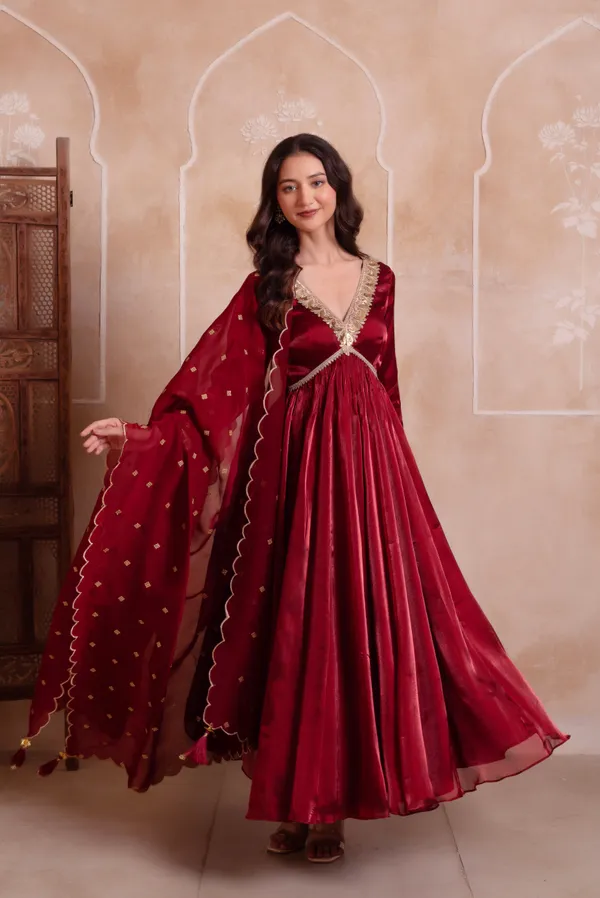 Wine_Red_Organza_Anarkali_Suit_With_Scalloped_Border_Dupatta