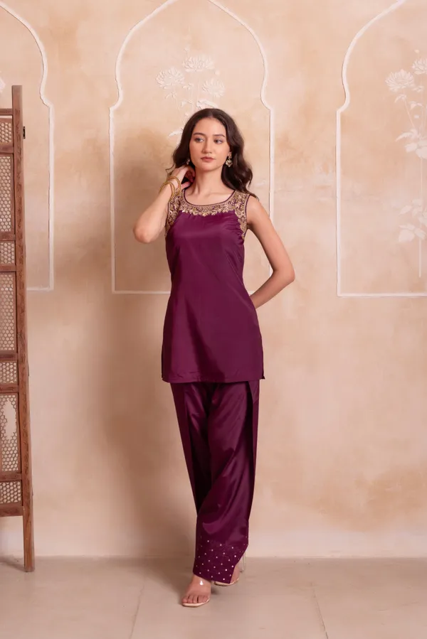 Wine_Purple_Crepe_Embroidered_Straight_Suit_Set_With_Organza_Dupatta