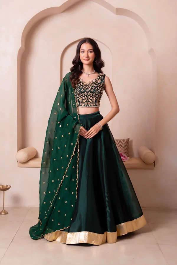 Ethnivo_Emerald_Green_Organza_Party_Wear_Lehenga_Choli_With_Golden_Border
