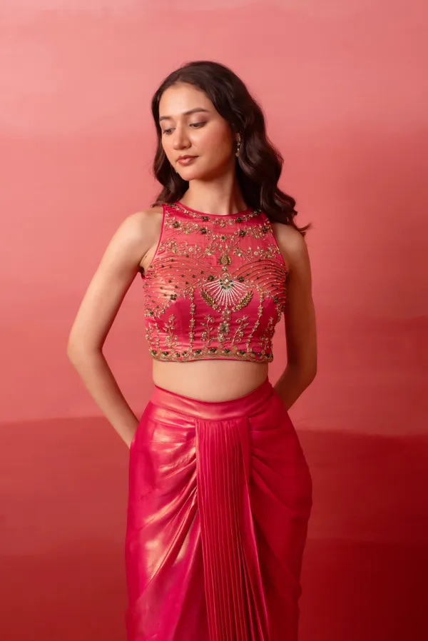 Hot_Pink_Crepe_Indo_Western_With_Scalloped_Embroidered_Border