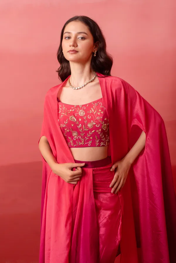 Coral_Pink_Crepe_Indo_Western_With_Floral_Embroidered_Border