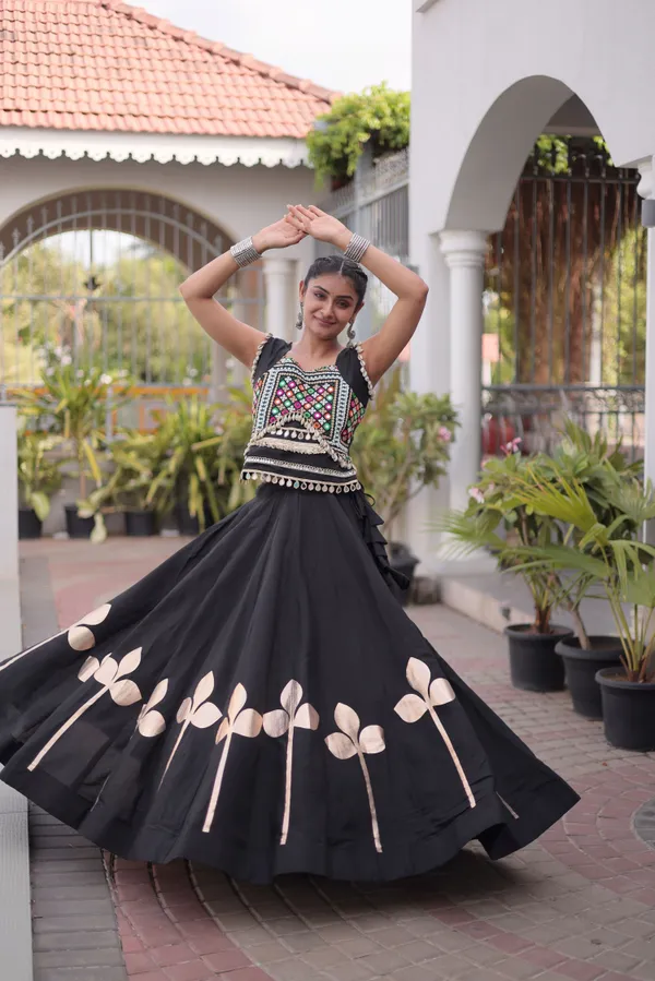 Ethnivo_Black_Roman_Silk_Lehenga_With_Cream_Floral_Border_Default_Title