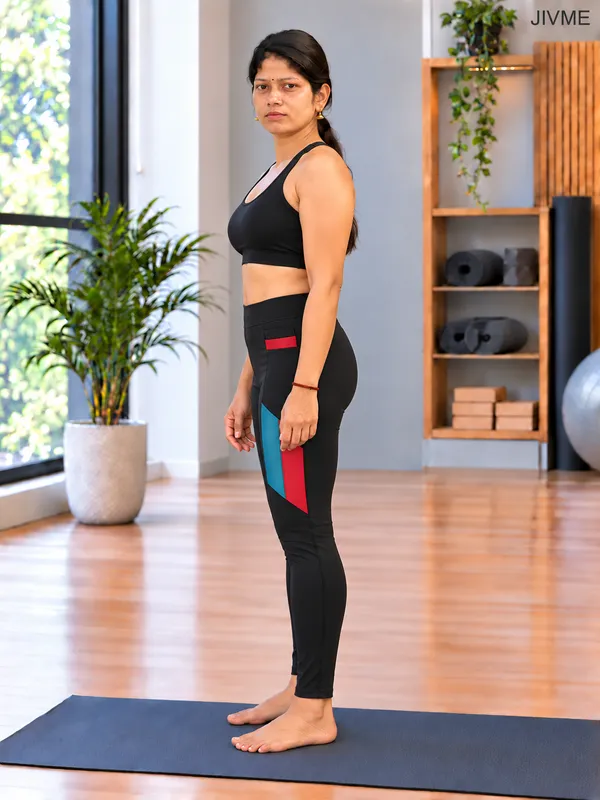 Black_Geometric_Print_Active_Leggings_for_Women