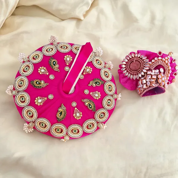 Laddu_Gopal_Satin_Dress_With_Mukut