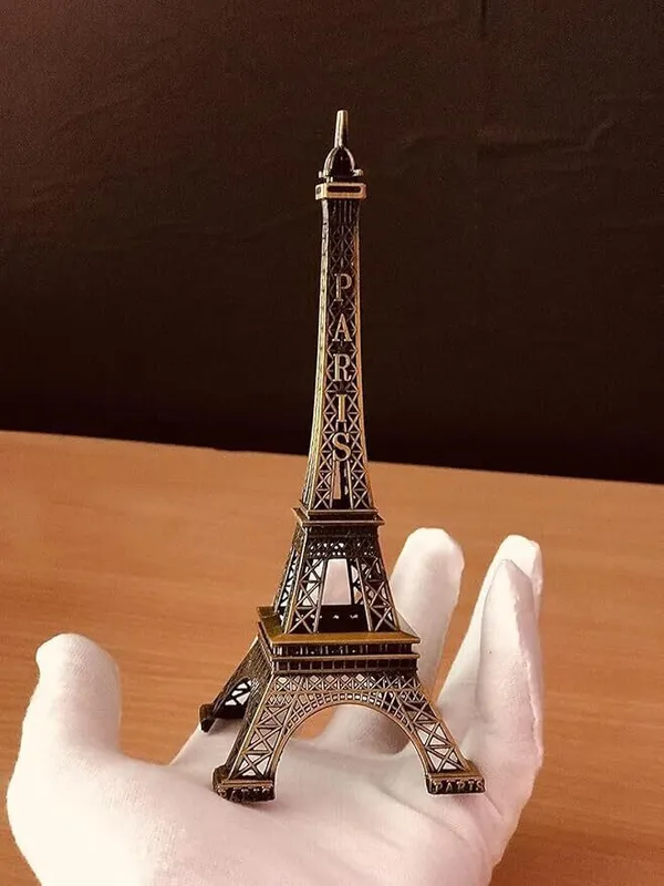 _Eiffel_Tower_Miniature_Metal_Showpiece_–_Paris_Souvenir_Decorative_Model_Decorative_Showpiece__-__15_cm_(Metal,_Multicolor)