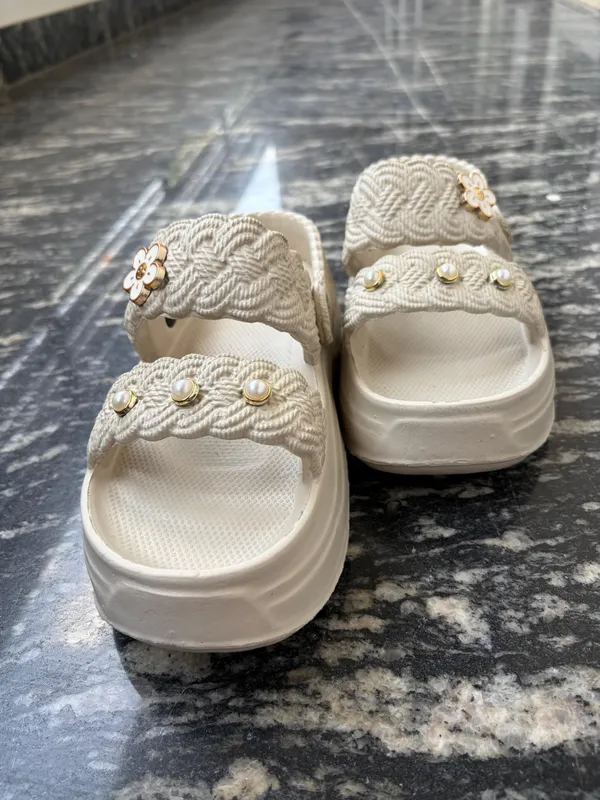Cream_Eva_Textured_Crossover_Strap_Platform_Sandals_For_Women