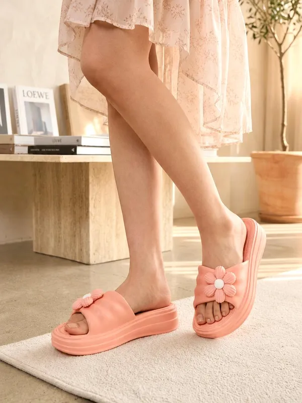Peach_Eva_Floral_Slip_On_Platform_Sliders_For_Women