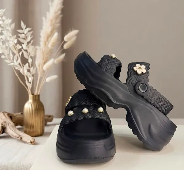 Black_Eva_Braided_Floral_Platform_Sandals_For_Women