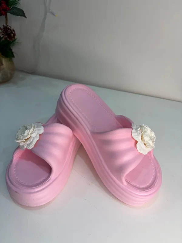 Baby_Pink_Eva_Ruched_Floral_Platform_Slide_Sandals_For_Women