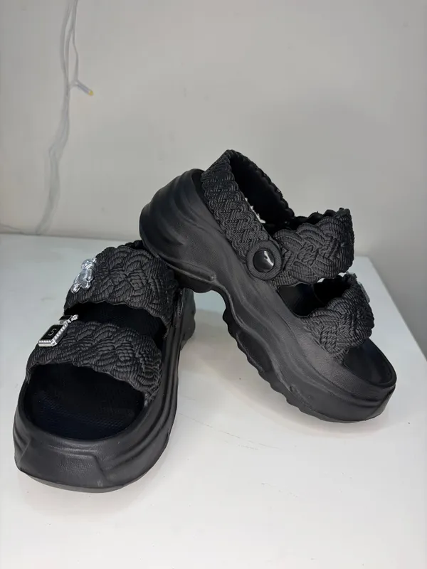 Black_Eva_Textured_Dual_Strap_Platform_Sandals_For_Women