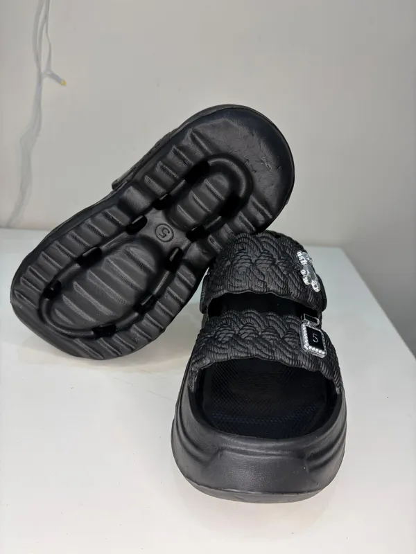 Black_Eva_Textured_Dual_Strap_Platform_Sandals_For_Women