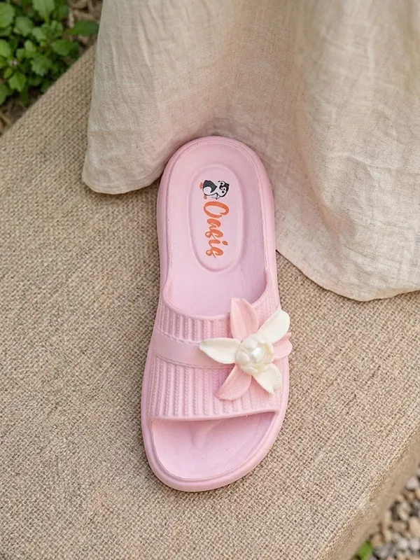 Pink_Textured_Slip-On_Sandals_for_Women