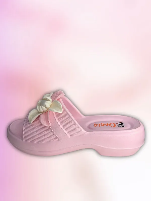 Pink_Textured_Slip-On_Sandals_for_Women