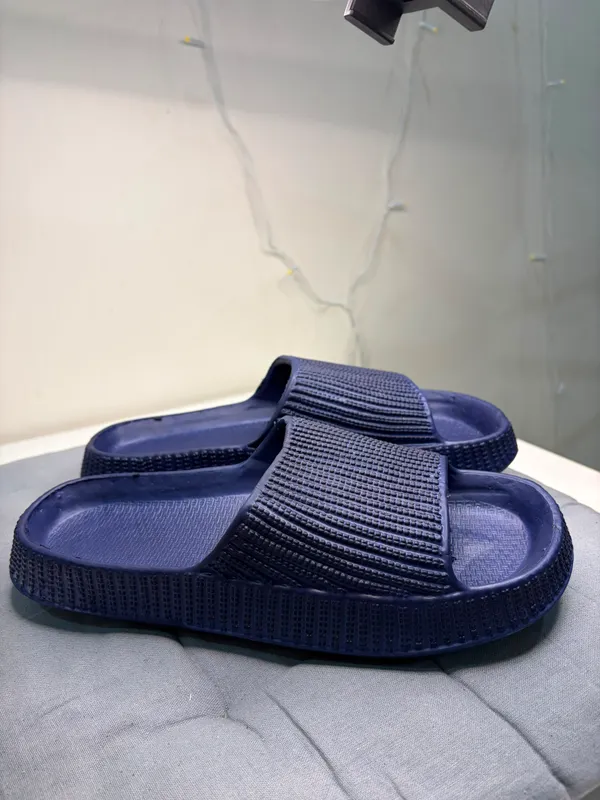 Navy_Slip-On_Slides_for_Men
