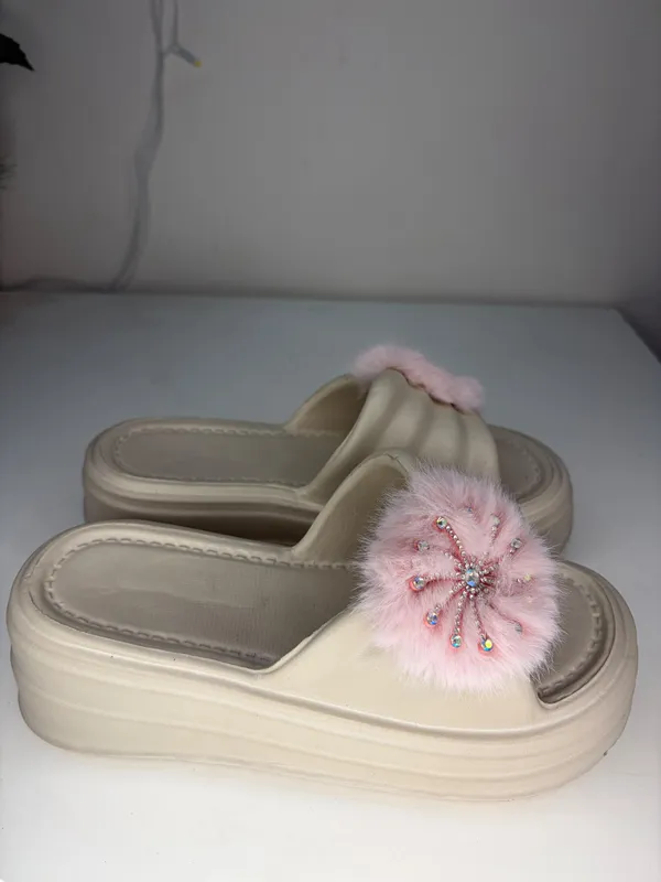 Cream_Eva_Fluffy_Floral_Slip_On_Platform_Sliders_For_Women