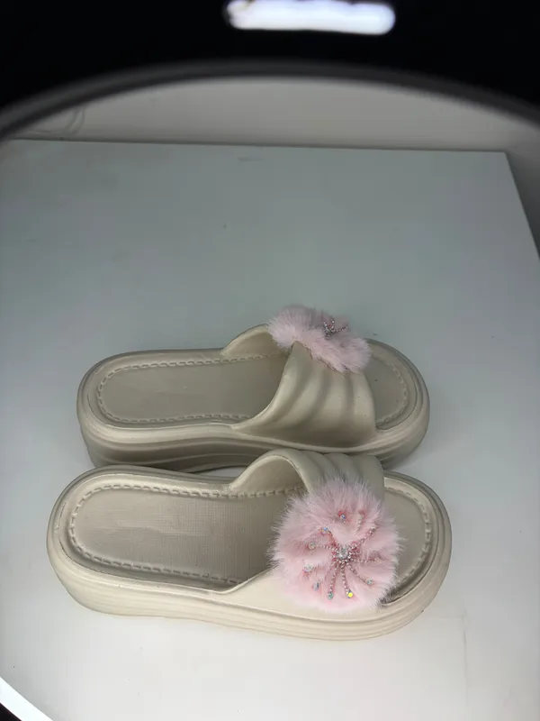 Cream_Eva_Fluffy_Floral_Slip_On_Platform_Sliders_For_Women