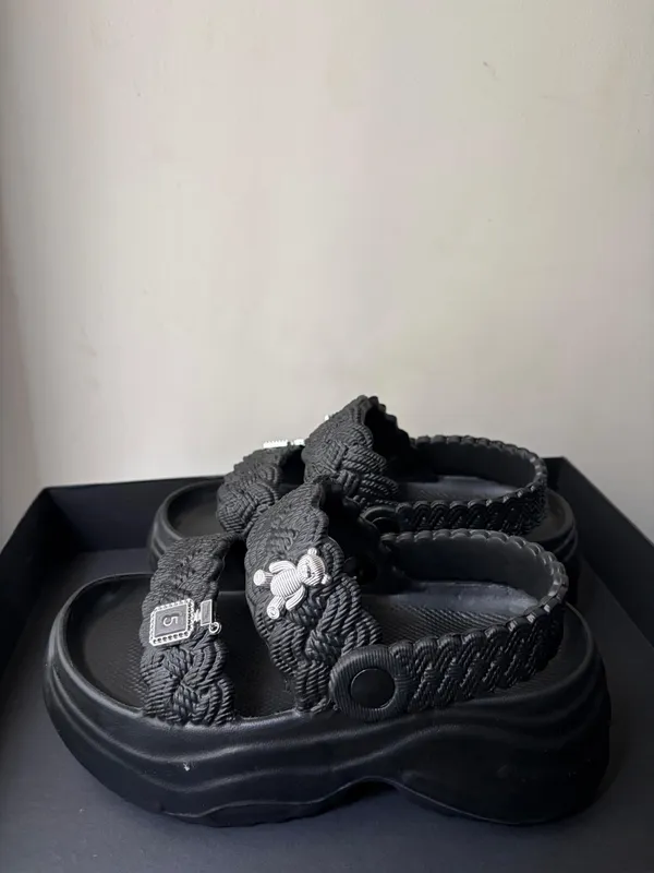 Black_Eva_Textured_Braided_Platform_Sandals_For_Women