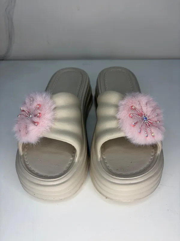 Cream_Eva_Fluffy_Floral_Slip_On_Platform_Sliders_For_Women