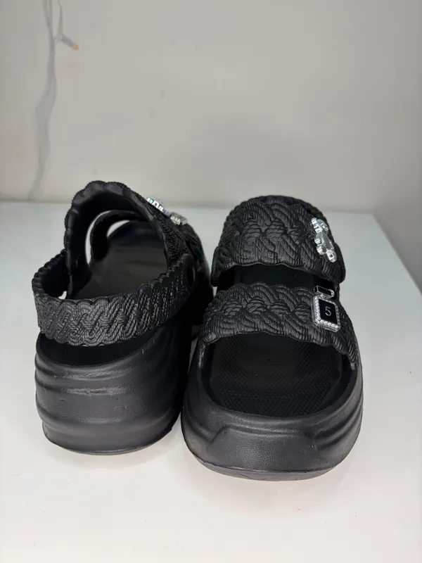 Black_Eva_Textured_Dual_Strap_Platform_Sandals_For_Women