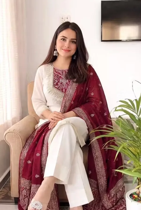 Maroon_Rayon_Slub_Straight_Printed_Kurta_Set_For_Women