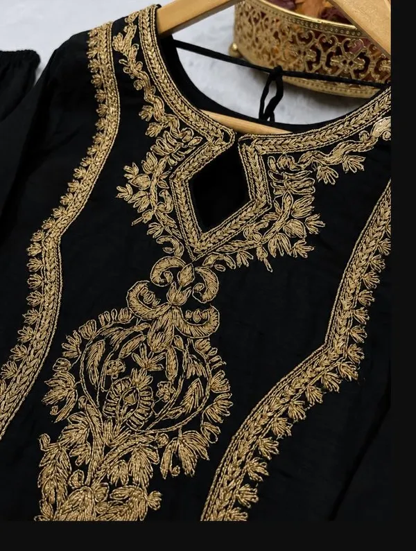 Black_Rayon_Slub_Straight_Embroidered_Kurta_Set_For_Women