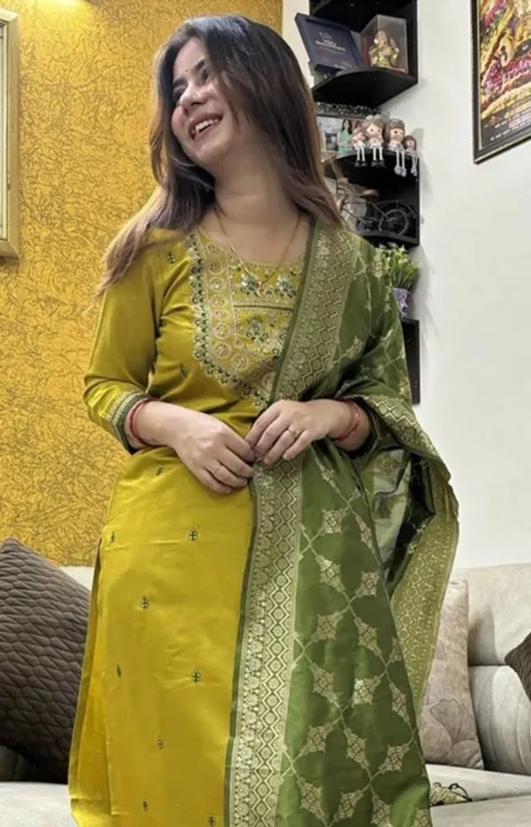 Yellow_Rayon_Slub_Straight_Embroidered_Kurta_Set_For_Women