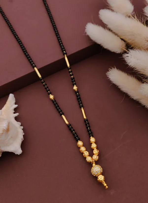 Black_Beaded_Gold_Tone_Mangalsutra_Necklace_for_Women