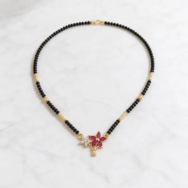 Black_Beaded_Floral_Pendant_Mangalsutra_Necklace