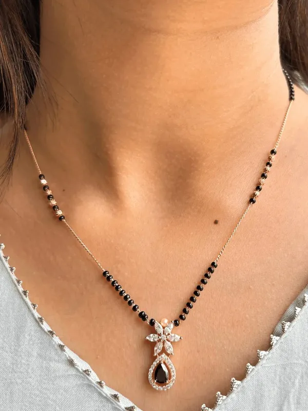 Gold-Tone_Black_Beaded_Floral_Pendant_Mangalsutra_for_Women