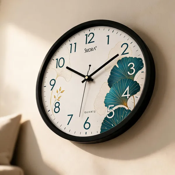 Plastic_Glass_Minimalist_Round_Analog_Black_White_Wall_Clock_And_Brown_Wall_Clock