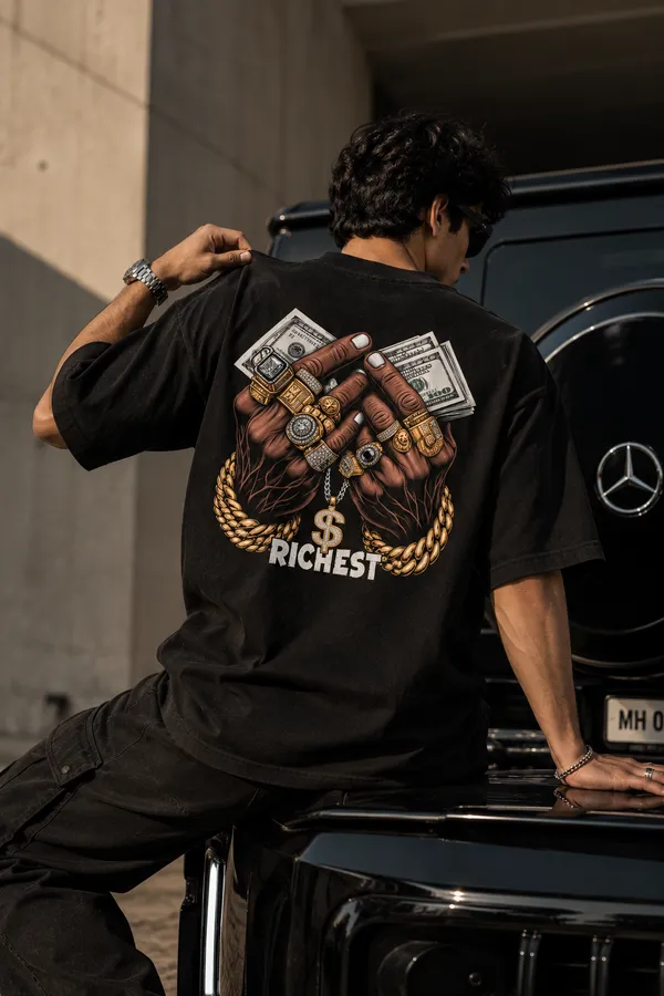 Black_Cotton_Oversized_Richest_Luxury_Graphic_T-Shirt_For_Unisex