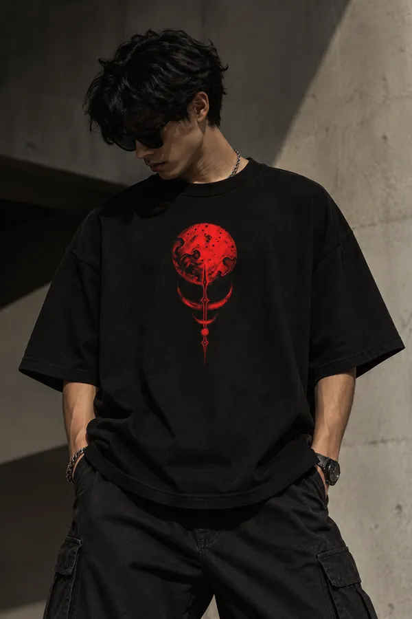 Black_Cotton_Oversized_Eclipse_Graphic_T-Shirt_For_Unisex