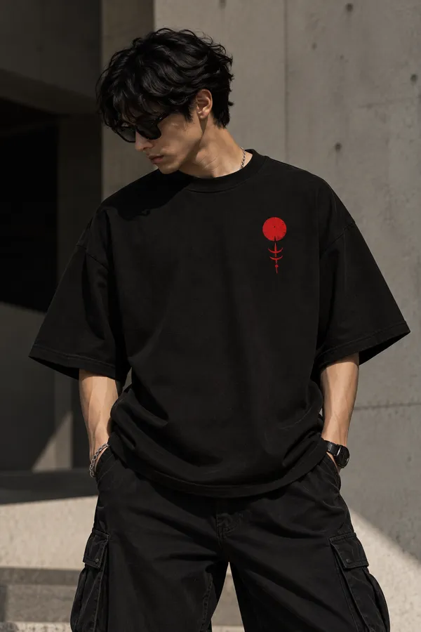 Black_Cotton_Oversized_Eclipse_Graphic_T-Shirt_For_Unisex