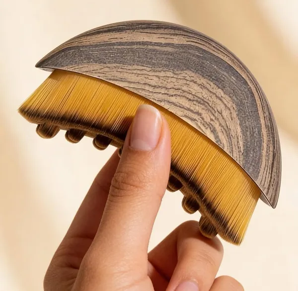 Curved_Facial_Cleansing_And_Massage_Brush