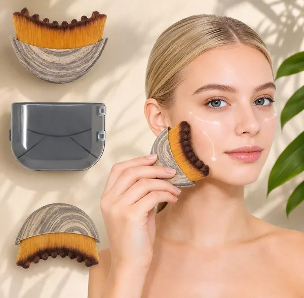 Curved_Facial_Cleansing_And_Massage_Brush