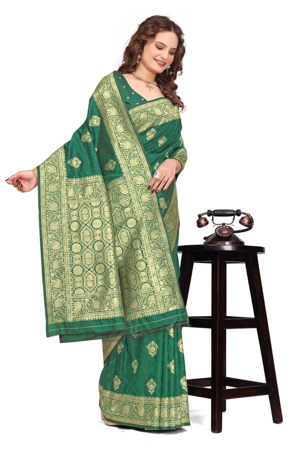 Rama_Green_Banarasi_Silk_Saree_With_Golden_Zari_Work_Kb_Star_Default_Title