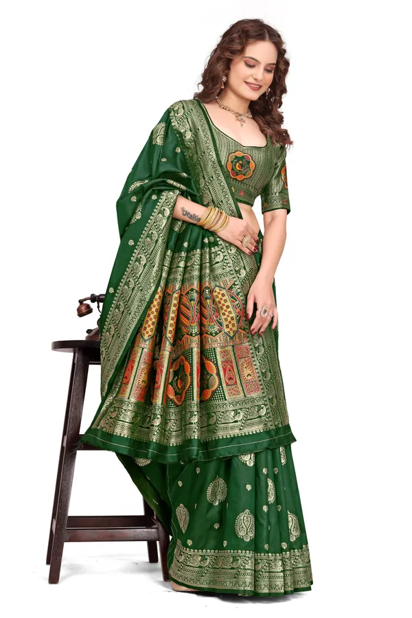 Bottle_Green_Banarasi_Silk_Saree_With_Golden_Zari_Work_Kb_Star_Default_Title