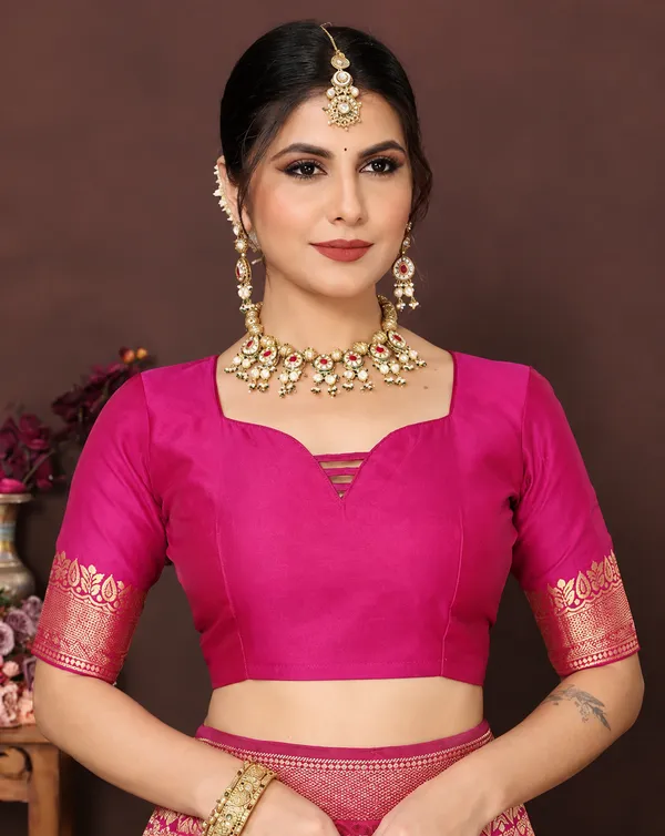 Pink_Banarasi_Silk_Woven_Saree_For_Women