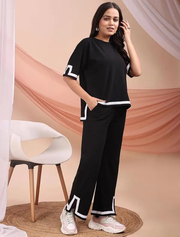 01_WMN'S_BLACK_CORD_SET