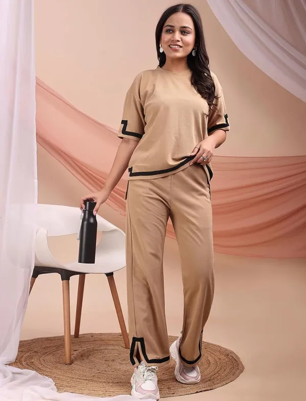 01_WMN'S_CREAM_CORD_SET