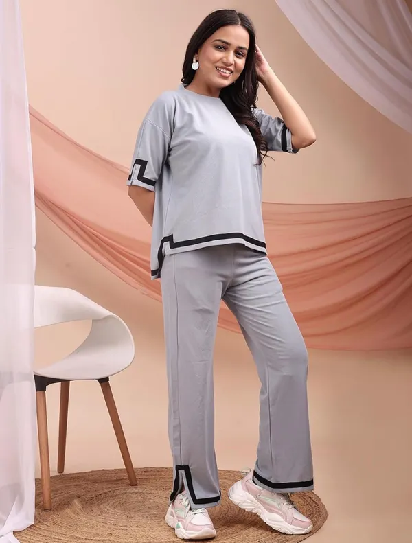 01_WMN'S_GREY_CORD_SET