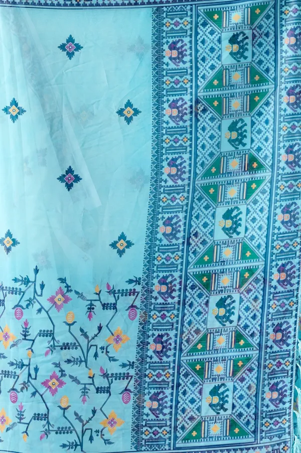 Aasna_Fashion_Women's_Turquoise_Aqua_Blue_Soft_Georgette_Saree_with_Delicate_Digital_Floral_Sprigs_and_Intricate_Tribal_Geometric_Pallu_Panel