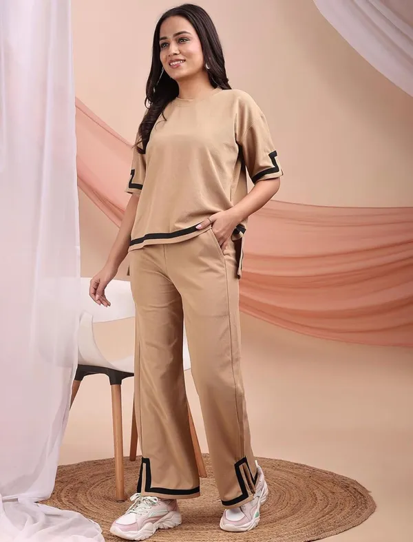 01_WMN'S_CREAM_CORD_SET