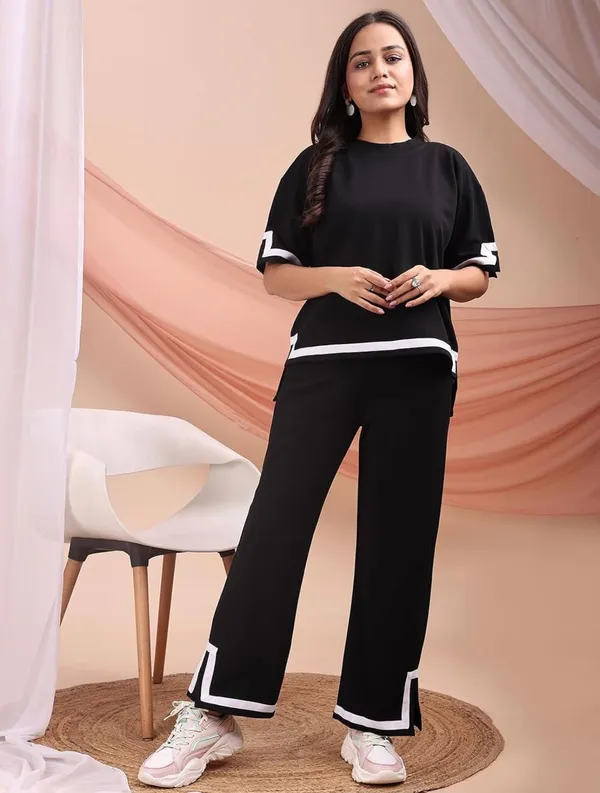 01_WMN'S_BLACK_CORD_SET