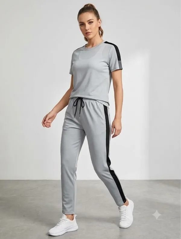 WMN'S_GREY_SINGAL_SIDE_STRIP_TRACKSUIT