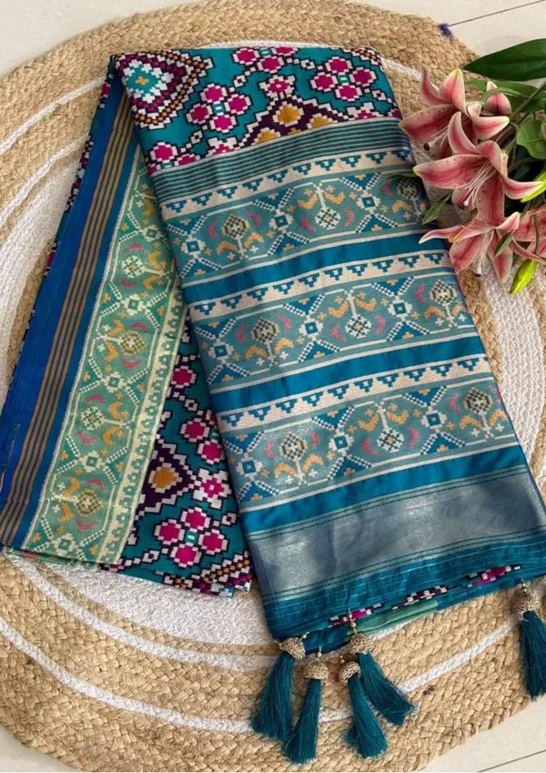 Multicolour_Woven_Patola_Style_Saree_for_Women