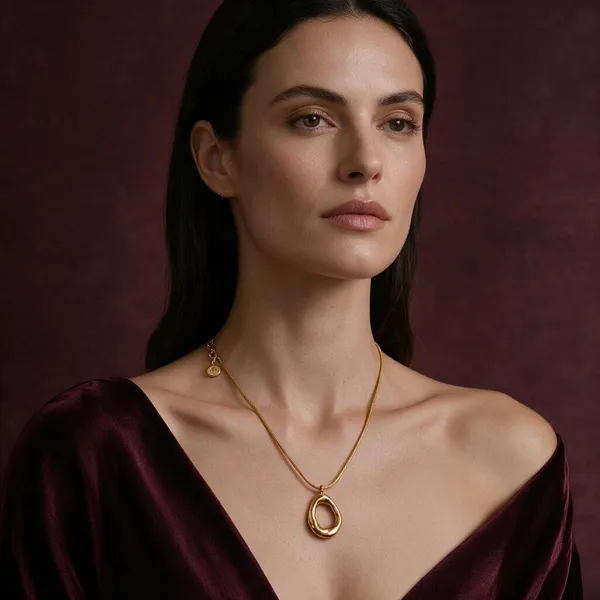 Gold_Tone_Oval_Pendant_Necklace_for_Women