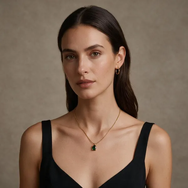 Gold_Tone_Green_Pendant_Chain_Necklace